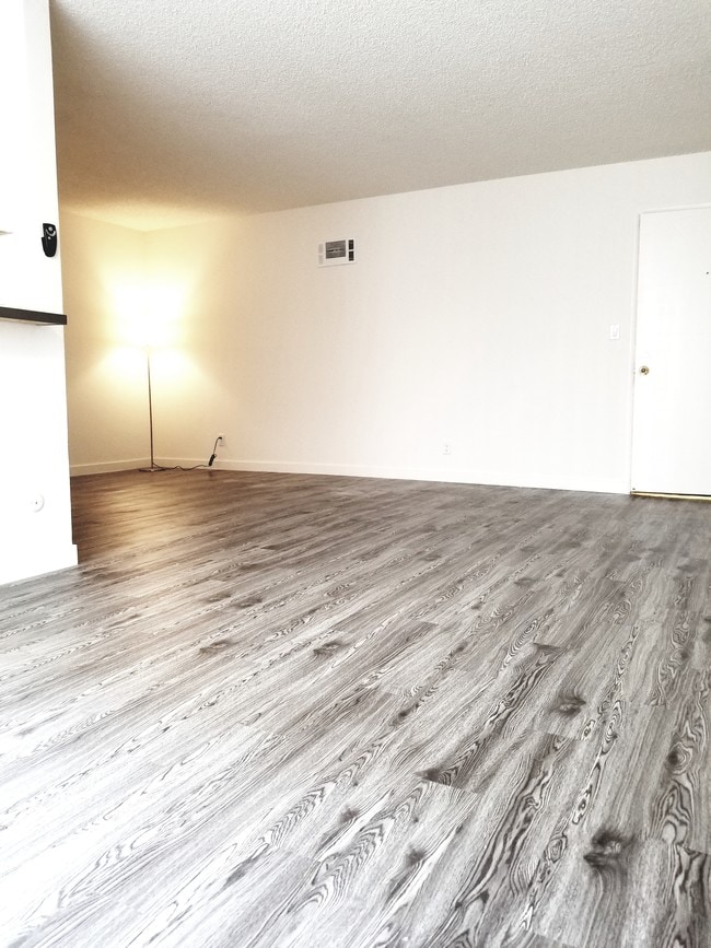 Photo - 526 S Ardmore Ave