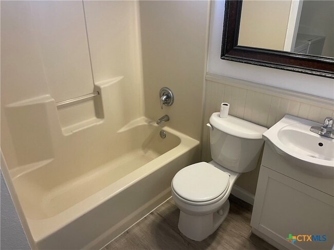 Photo - 761 Geronimo Dr