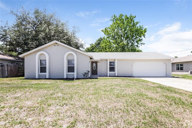 Building Photo - 759 Cloverleaf Blvd Rental