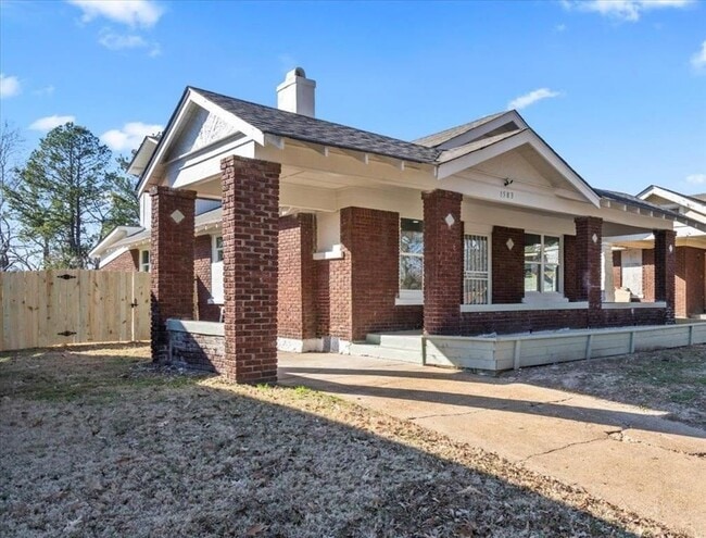 Building Photo - 1583 KENDALE Rental