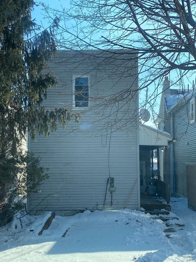 Building Photo - 311 N Lincoln Ave Unit 311 N Lincoln Ave -  2