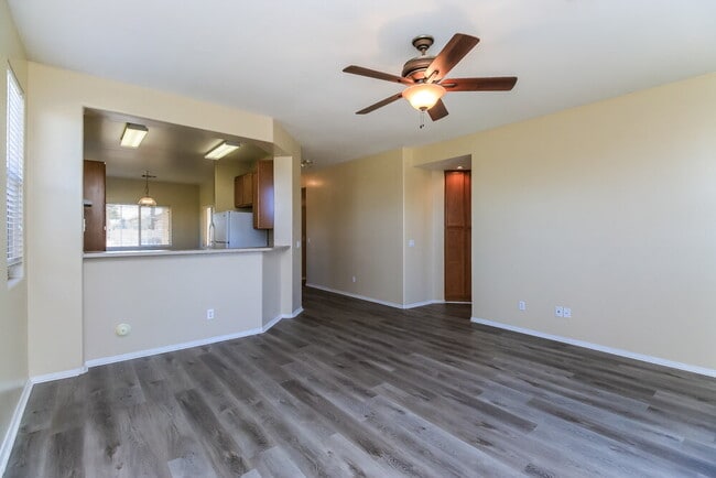 Photo - 2730 E Calle Del Norte Dr