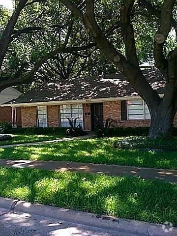 Building Photo - 6957 Freemont St Rental