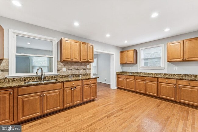 Photo - 3409 Southern Ave SE