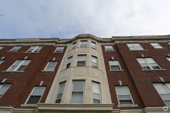 Photo - Delaware / West Ferry Apartments