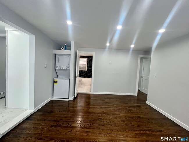 Photo - 100 Holmes Ave Unit 1st Fl (Left door)