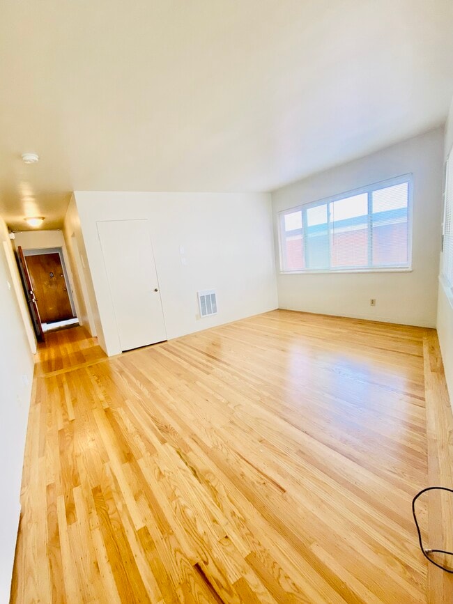 Photo - 2317 Hearst Ave