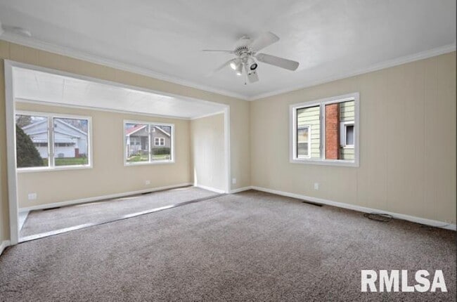 Photo - 2212 N Ellis St