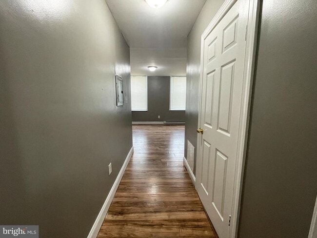 Photo - 1934 W Ontario St Unidad 2 FRONT