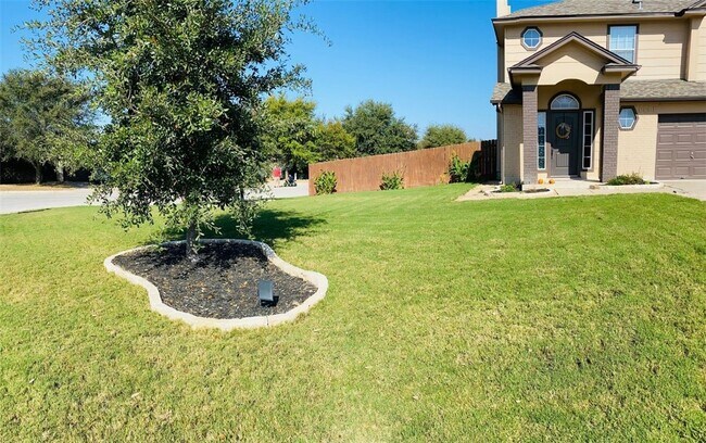 Photo - 101 Pond Way