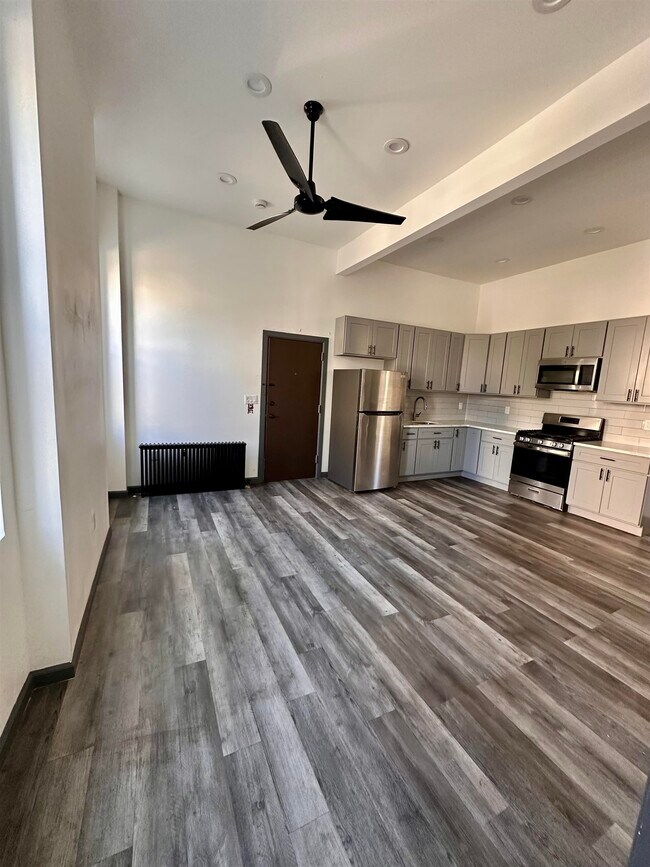 Photo - 1723 Summit Ave Unidad 1