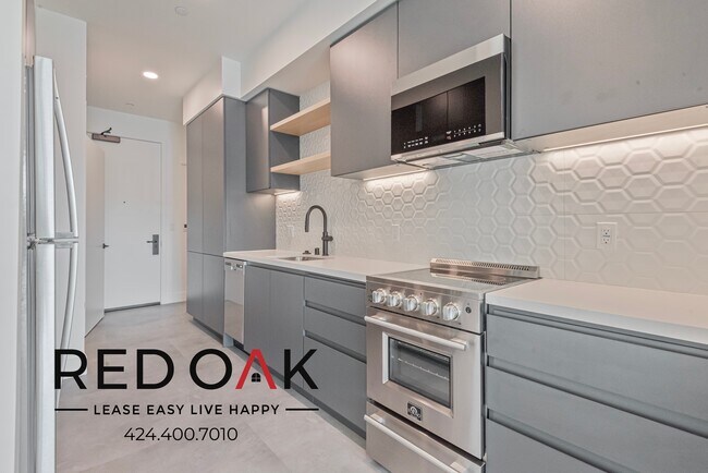 Photo - 3450 1/8 W 43rd St-504-A1 Unidad 504-A1