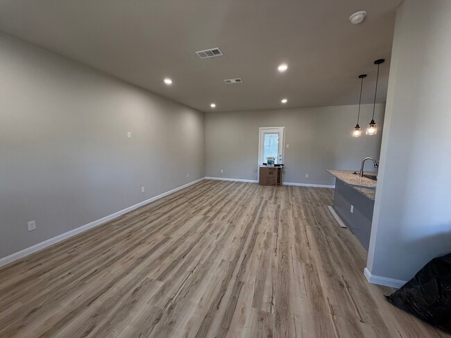 Photo - 2656 Locust Ave