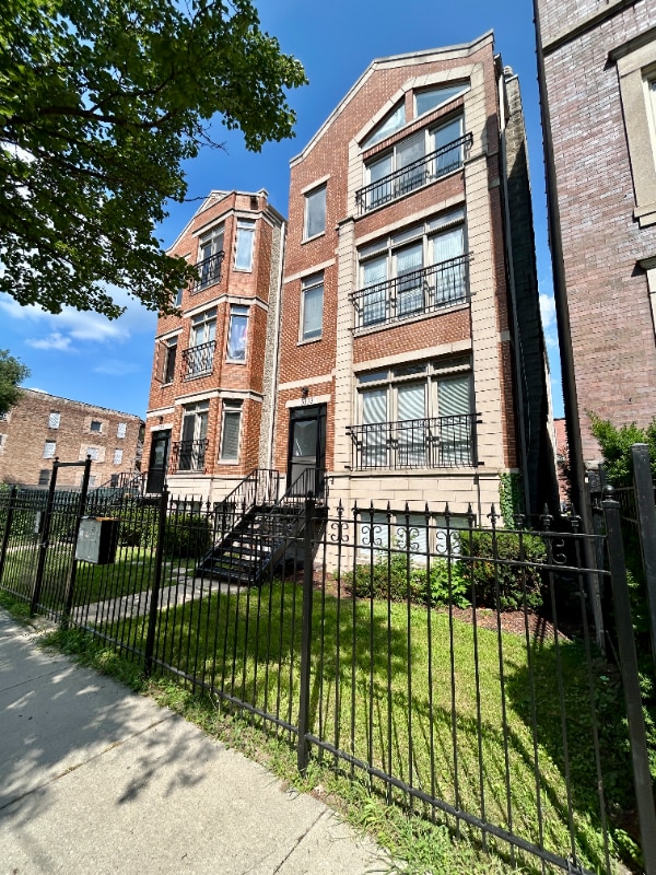 Building Photo - 5333 S Calumet Ave Unit 4 Rental