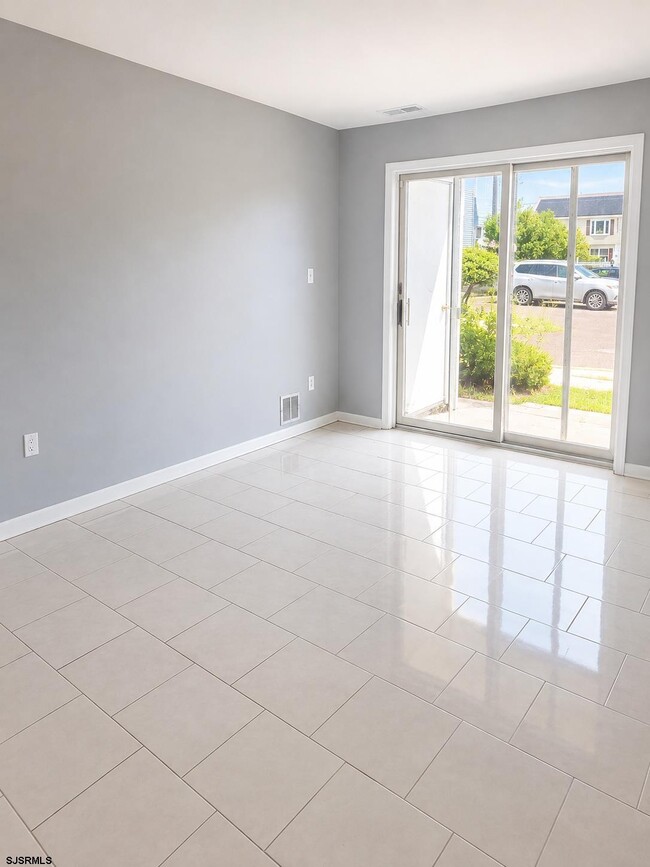 700 N Franklin Blvd Unit 1105