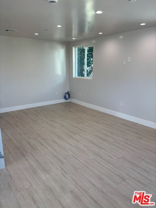 Photo - 6503 Lindenhurst Ave