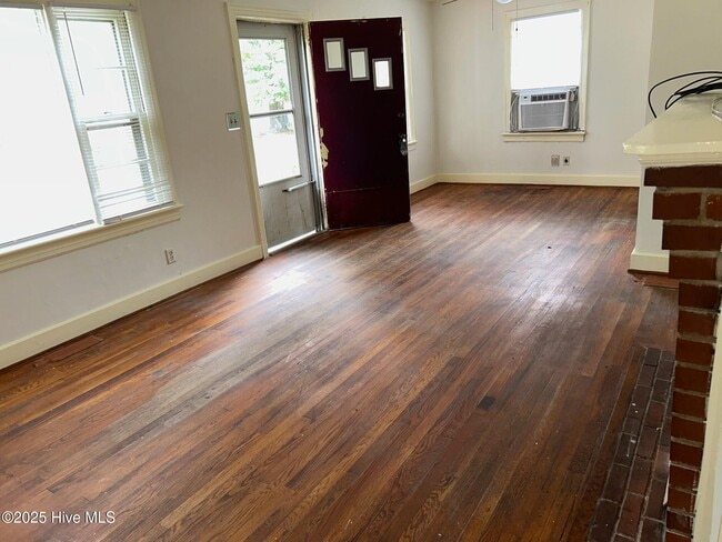 Photo - 2608 Jackson Dr