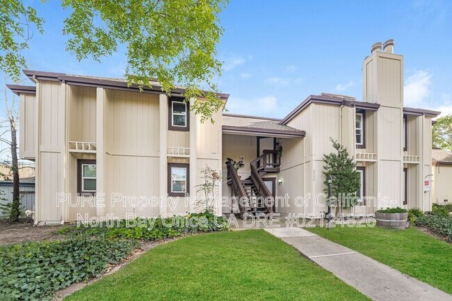 Photo - 2326 Tachevah Dr