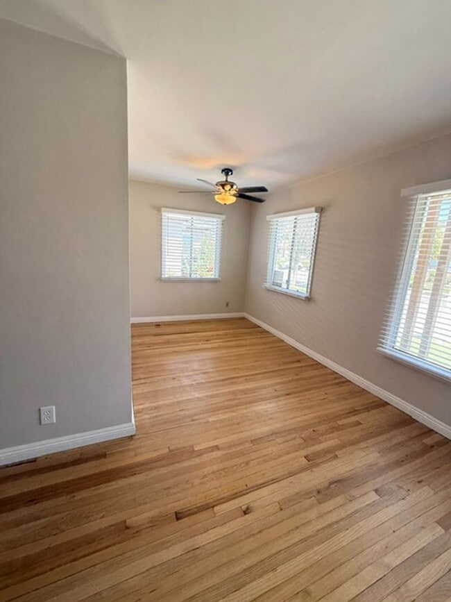 Photo - 6008 Greenmeadow Rd