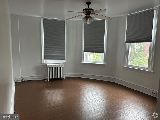 Building Photo - 222 Haverford Ave Unit #4 Rental