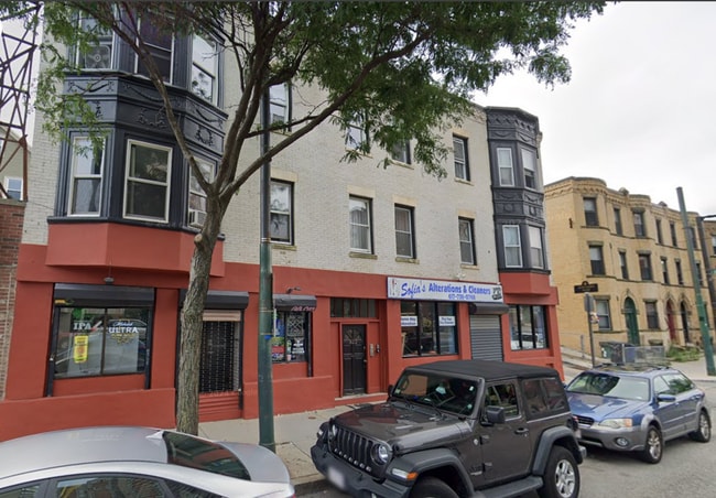 Photo - 3Br/1Bth, Available Sep. 1, 2026. Great for a roommates students. MUST SEE!!