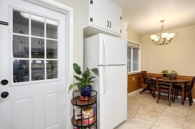 Photo - Beautiful Renovated 3/1 In Sacramento