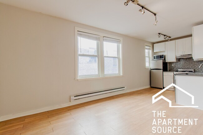 Photo - 515 W Belmont Ave Unit 44