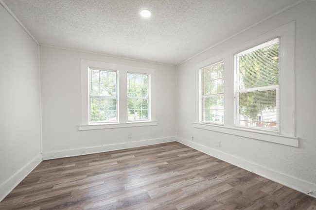 Photo - 3524 Boulevard Unit 4