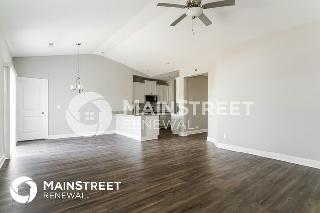 Photo - 400 Legacy Dr