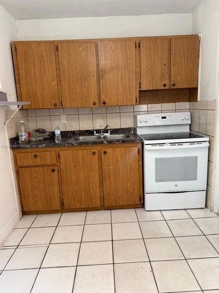Photo - 2580-2596 SW 8th St Unit 1-2