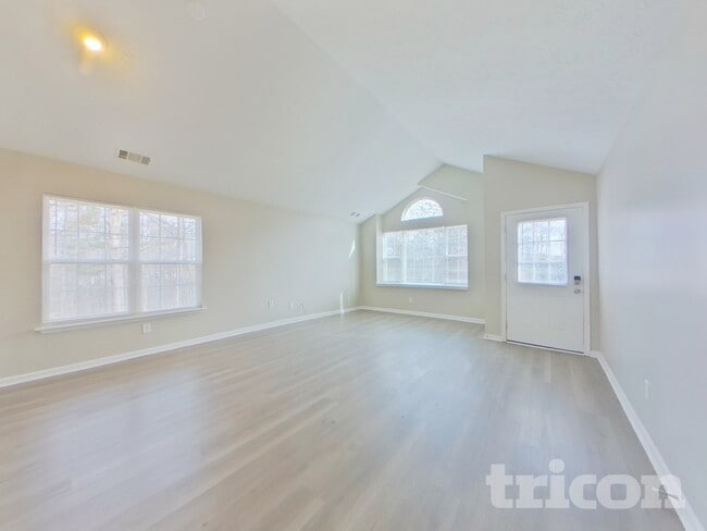 Photo - 4122 Autumn Lake Dr