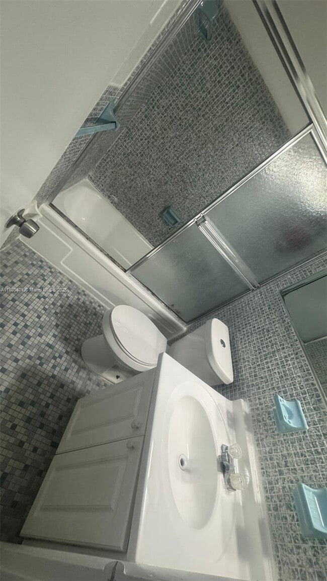 Photo - 890 NW 45th Ave Unidad 39