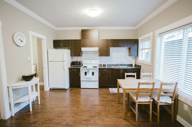 Photo - 7459 15th Av