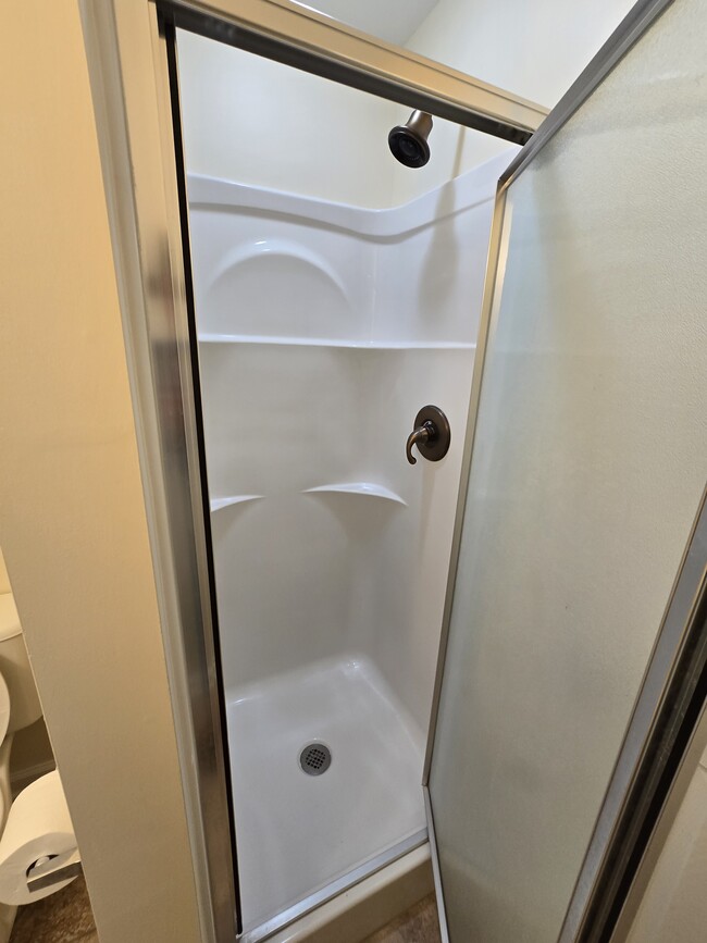 Photo - 107a Oakwood Dr