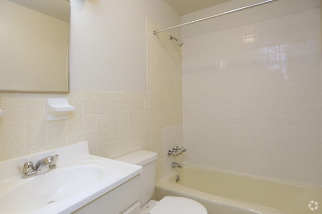 Canterbury Apartment Homes