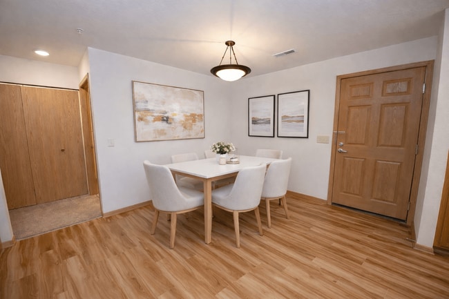 Highlands at Wildwood Lake Apartments 55+