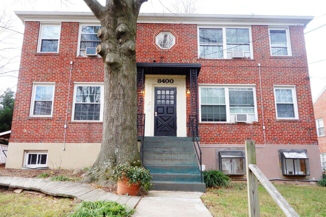 Photo - 8400 Greenwood Ave Unit 3