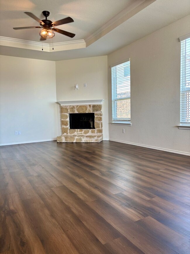 Photo - ? Beautiful 4-Bedroom Single-Story in Fort...