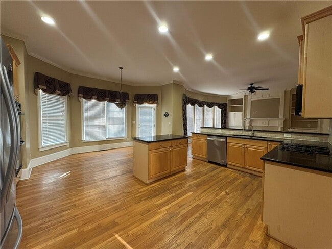 Photo - 5930 Abbotts Run Tr