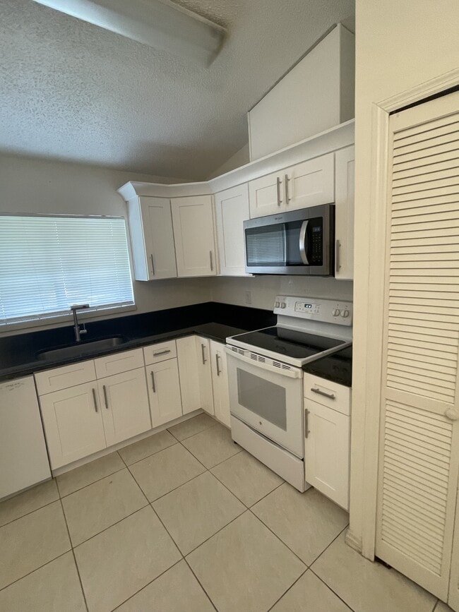 Photo - 1312 Ravida Cir Unit 1
