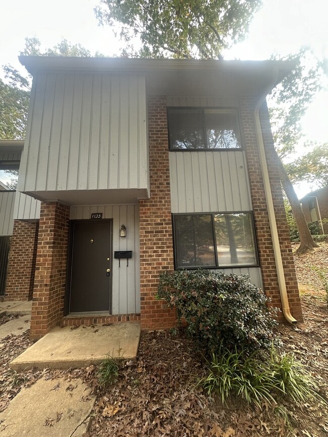 2 Bed Condo Minutes to Downtown Raleigh & ... - 2 Bed Condo Minutes to Downtown Raleigh & ... Unit 1135