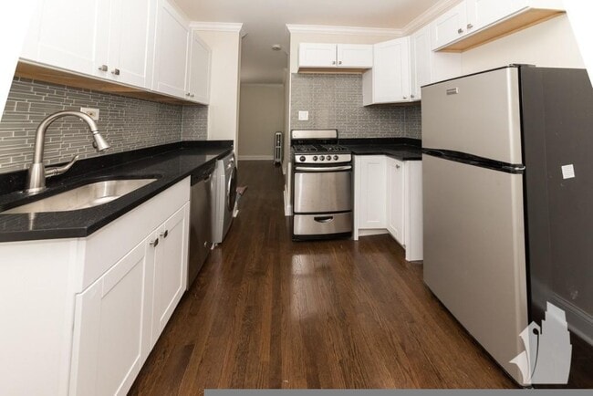 Photo - 648 W Roscoe St Unit 3S