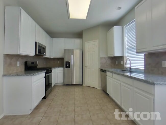 Photo - 18810 Woodbreeze Dr