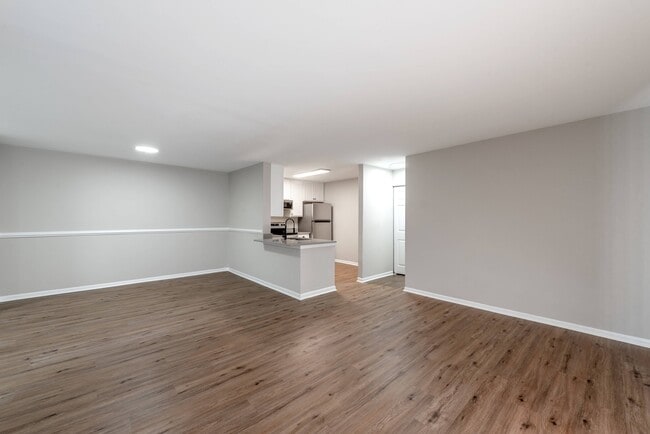 Photo - Avana Oak Mill