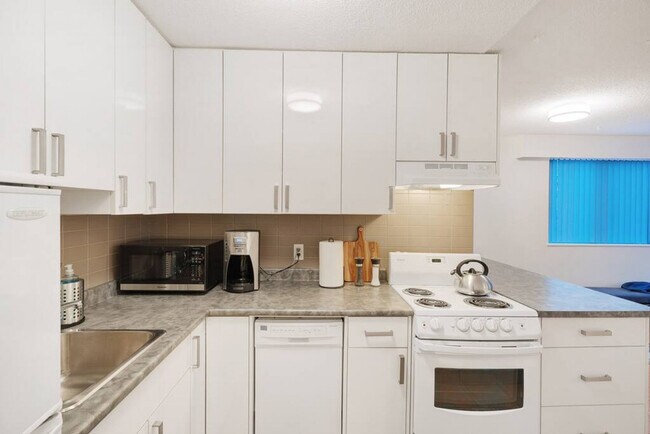 Photo - 1855 W 2nd Ave Unit ID1051779P