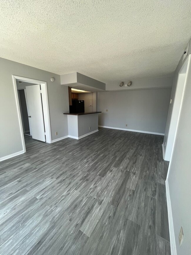 Photo - TWO BEDROOM TWO BATHROOM !! WATERFRONT COMMUNITY Unit 34