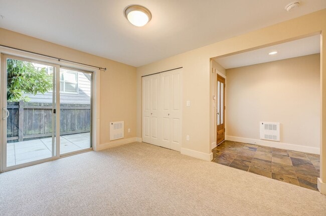 Photo - 15 W Dravus St Unit B