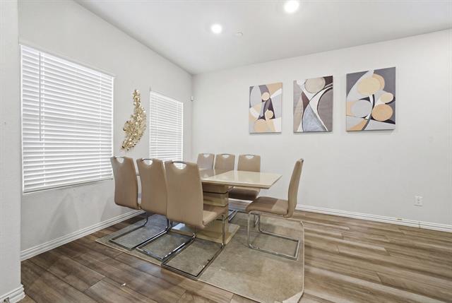 Photo - 224 Monarch Wy