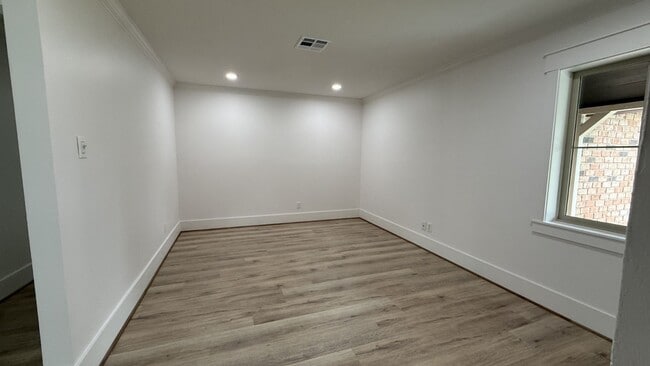 Photo - 1906 Shadow Bend Dr