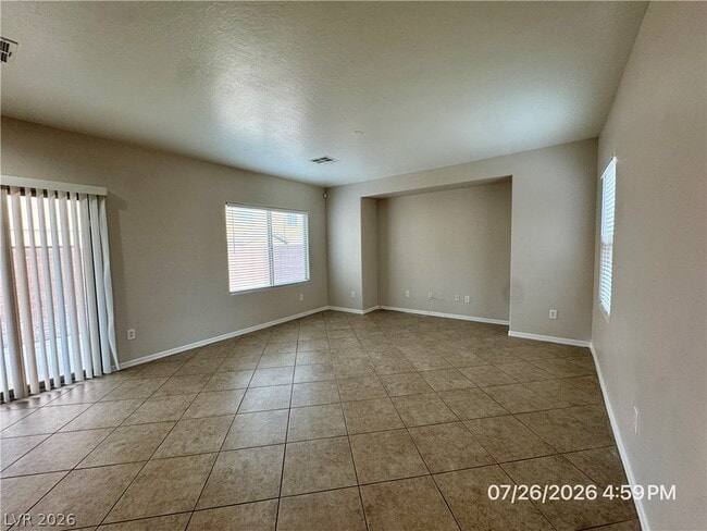 Building Photo - 6854 N Inca Jay Ct